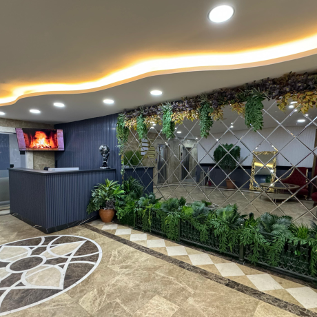 trio palace 4